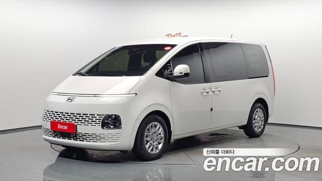 Hyundai Staria Modern, 2023 1