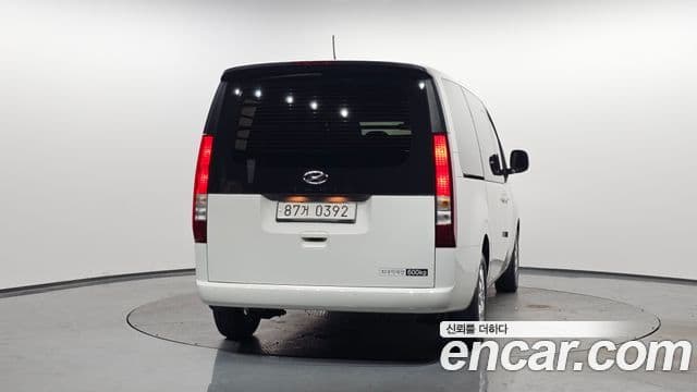 Hyundai Staria Modern, 2023 4