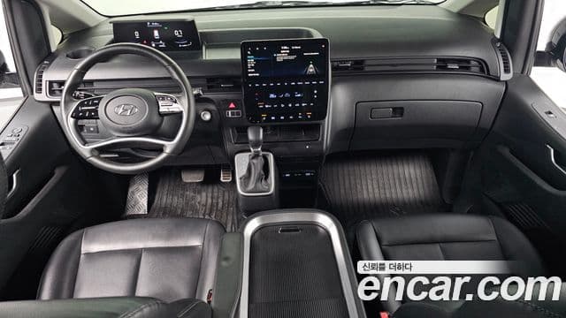 Hyundai Staria Modern, 2023 7