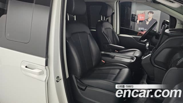 Hyundai Staria Modern, 2023 10