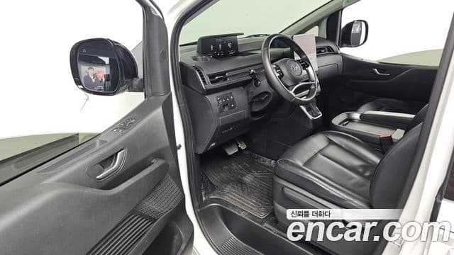 Hyundai Staria Modern, 2023 11