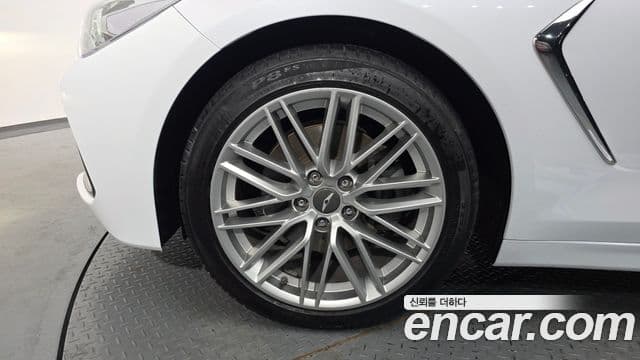 Genesis G70 Elite, 2019 все фото