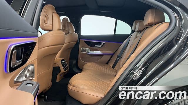 Mercedes-Benz E-класс W214 Exclusive, 2025 12