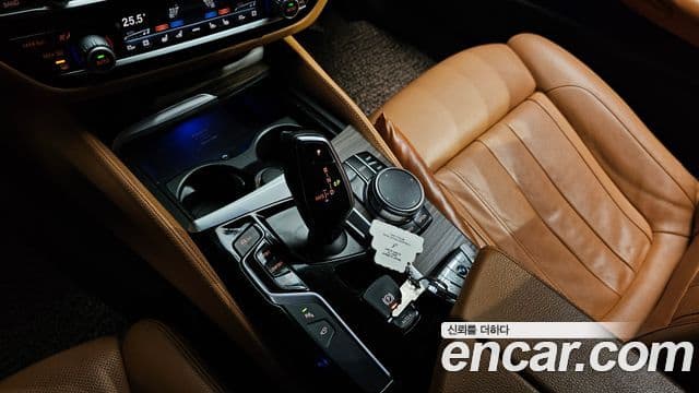 BMW 5시리즈 (G30) 520d xDrive M Sport Plus, 2017 9