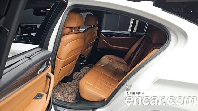 BMW 5시리즈 (G30) 520d xDrive M Sport Plus, 2017 11