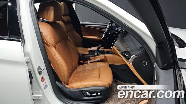 BMW 5시리즈 (G30) 520d xDrive M Sport Plus, 2017 12