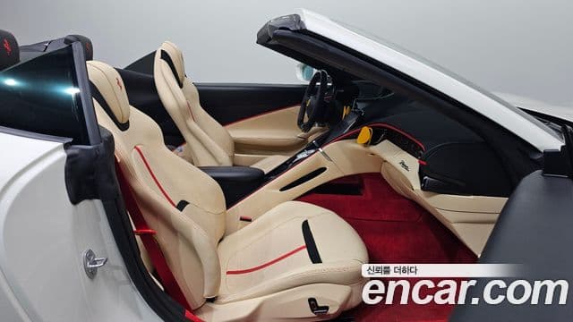 Ferrari 로마 3.9 Spyder, 2024 10