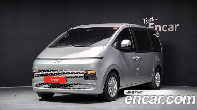 Hyundai Staria Modern, 2023 1