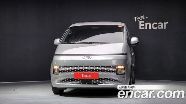Hyundai Staria Modern, 2023 3