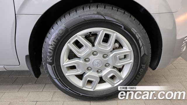 Hyundai Staria Modern, 2023 все фото