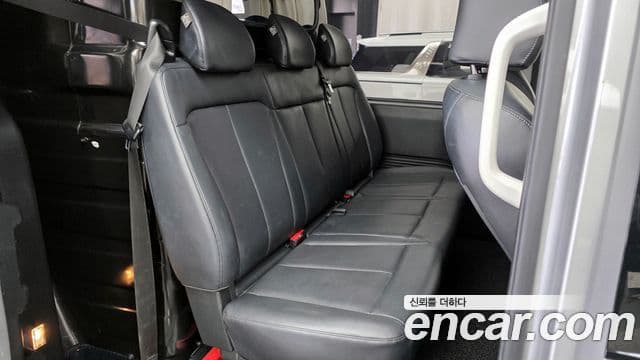 Hyundai Staria Modern, 2023 12