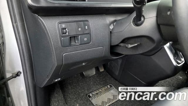 Hyundai Staria Modern, 2023 18