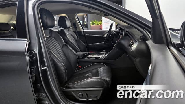 Genesis G70 Supreme, 2018 10