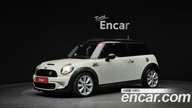 Mini Cooper S 2세대, 2011 1