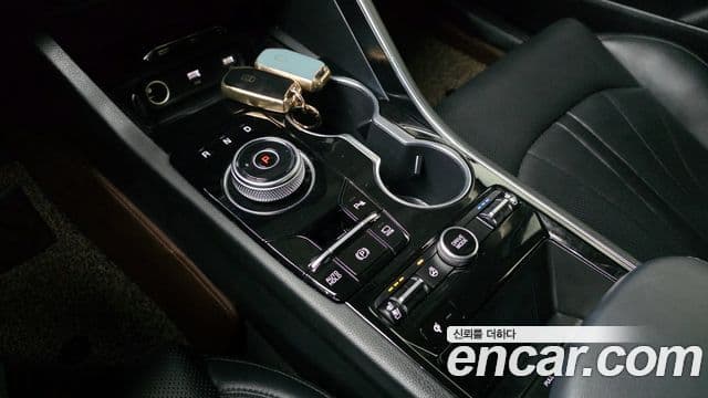 Kia K5 3세대 Signature, 2023 9