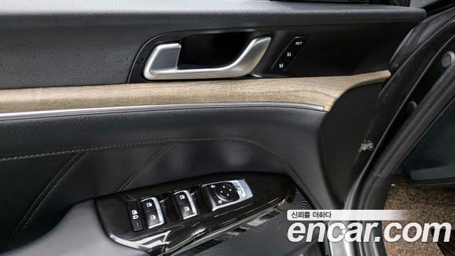 Kia K5 3세대 Signature, 2023 11