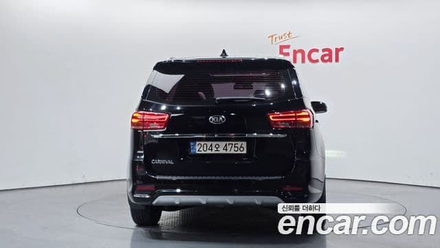 Kia The / новый New Carnival Luxury, 2019 4