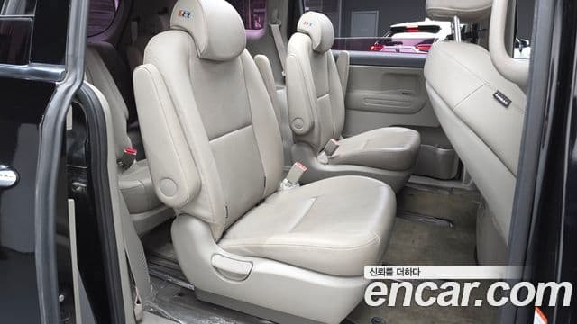 Kia The / новый New Carnival Luxury, 2019 12