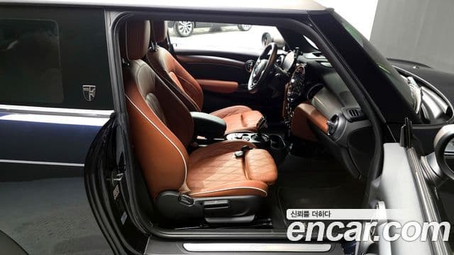 Mini Cooper S 3세대, 2022 12