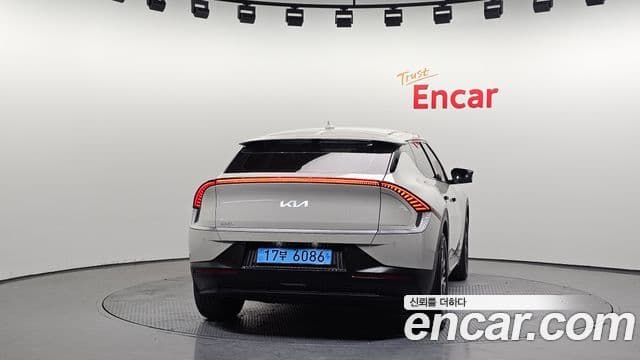 Kia EV6 Air, 2022 4