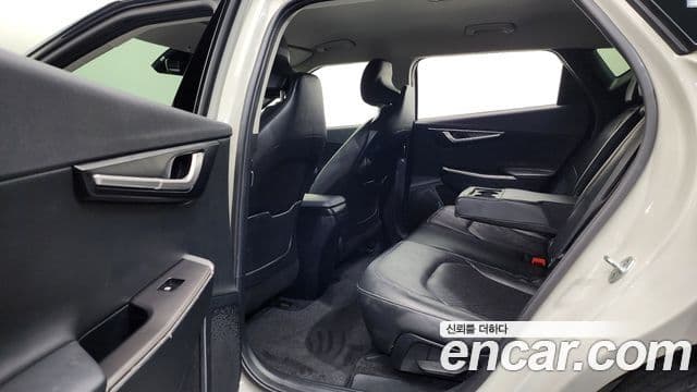 Kia EV6 Air, 2022 11