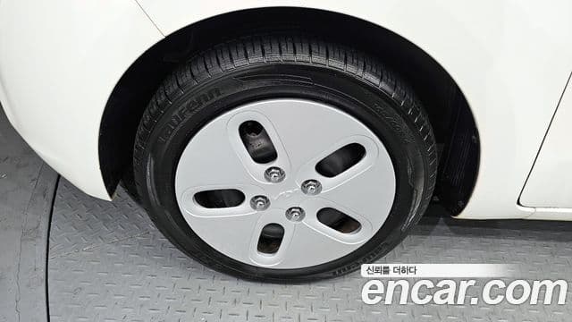 Kia The / новый New Ray Standard, 2022 все фото