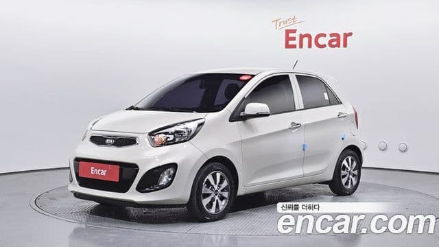 Kia All New Morning Deluxe Trendy, 2015 1