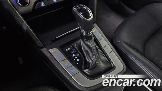 Hyundai Avante AD 1.6 GDI Smart, 2016 9