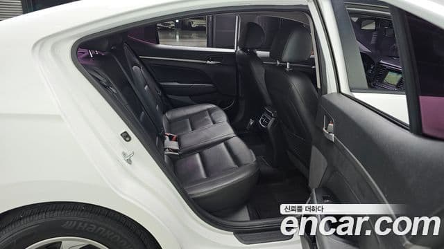 Hyundai Avante AD 1.6 GDI Smart, 2016 12