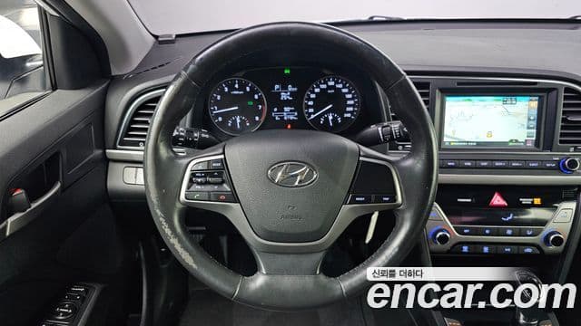 Hyundai Avante AD 1.6 GDI Smart, 2016 15