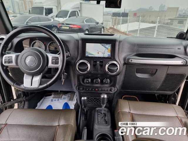 Jeep Wrangler (JK) 3.8 70th Anniversary, 2011 7