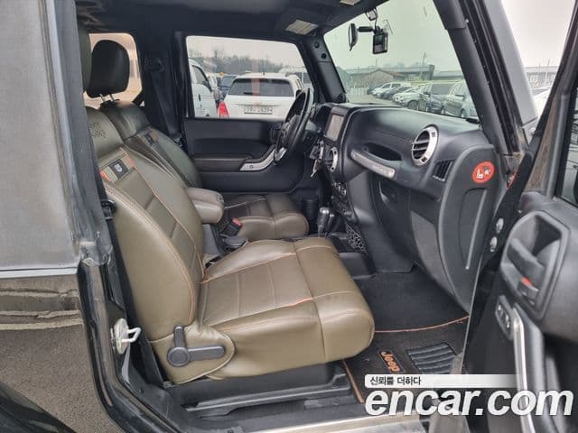 Jeep Wrangler (JK) 3.8 70th Anniversary, 2011 11