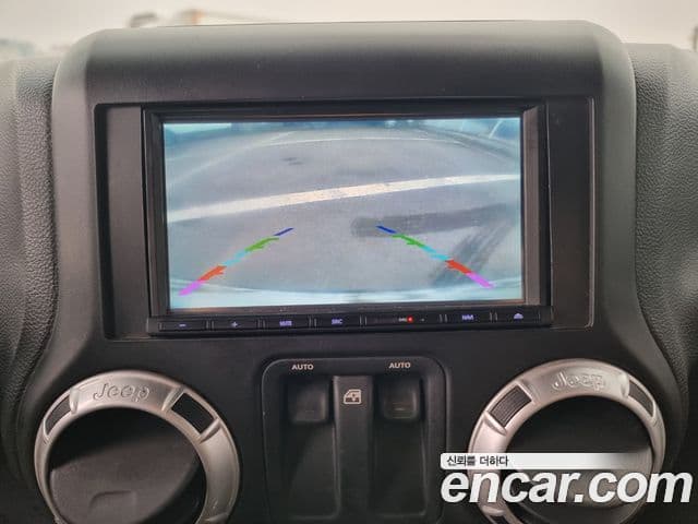 Jeep Wrangler (JK) 3.8 70th Anniversary, 2011 16