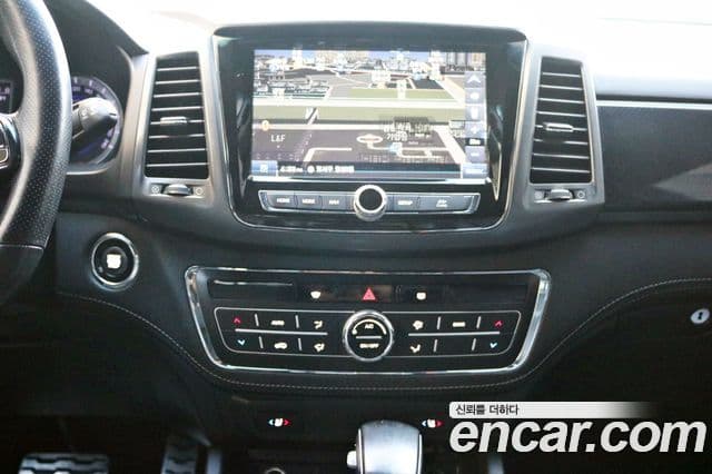 KG모빌리티(SsangYong) The / новый New Rexton Sport 칸 Prestige, 2021 12