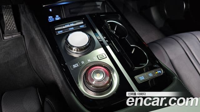 Genesis G80 (RG3) бензин 2.5 турбо AWD, 2024 9