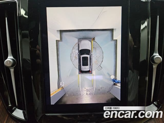 Volvo XC60 2세대 B5 Ultra Bright, 2025 14