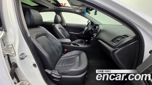 Kia K5 Prestige, 2013 10