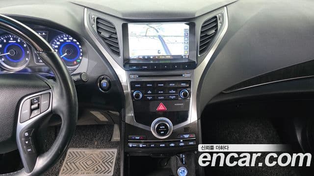 Hyundai Grandeur HG LPG HG300 для людей с инвалидностью, 2016 15