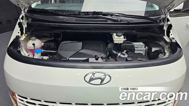 Hyundai Staria Modern, 2023 6