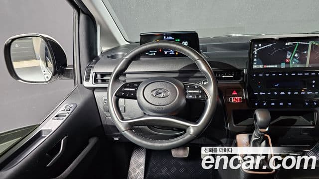 Hyundai Staria Modern, 2023 12