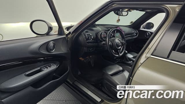 Mini Cooper 클럽맨 2세대, 2019 10