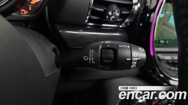 Mini Cooper 클럽맨 2세대, 2019 14