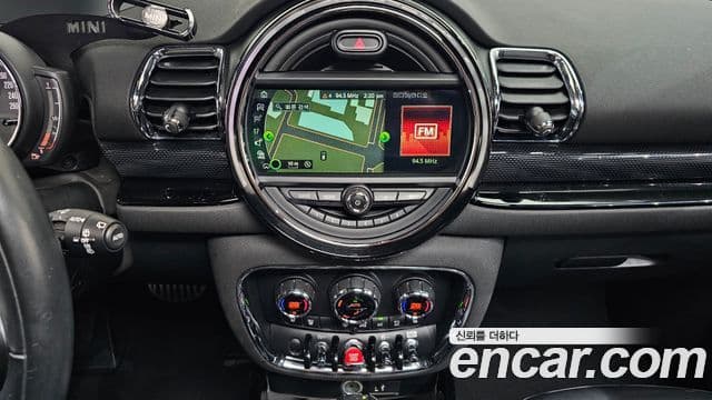 Mini Cooper 클럽맨 2세대, 2019 16