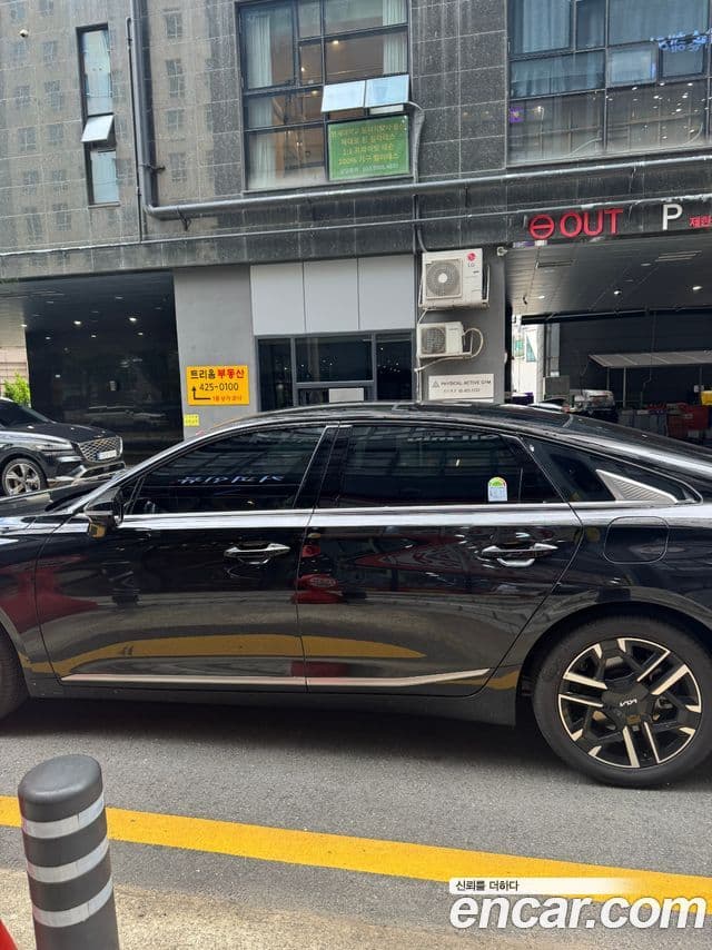 Kia The / новый New K8 гибрид Signature, 2026 9