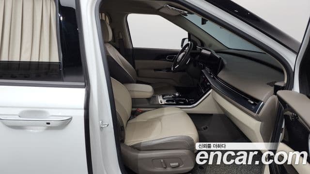 Kia Carnival 4세대 Signature, 2021 11