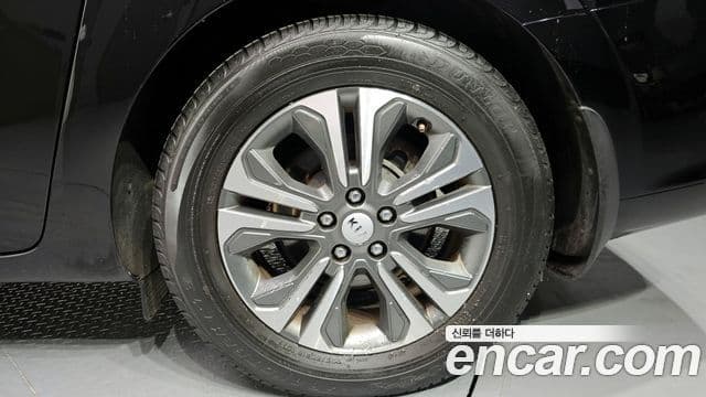 Kia The / новый New Carnival Luxury, 2020 все фото