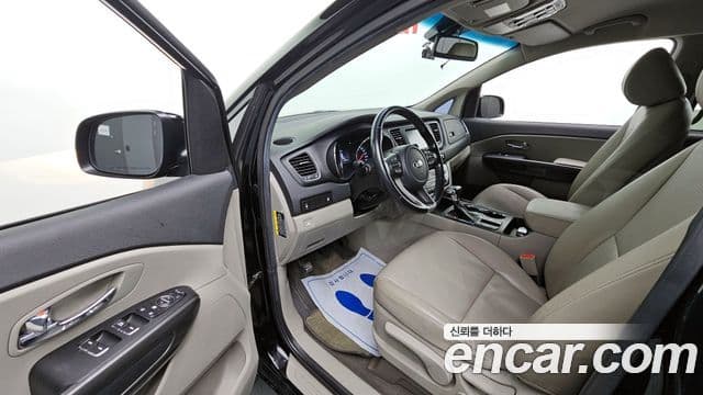 Kia The / новый New Carnival Luxury, 2020 10