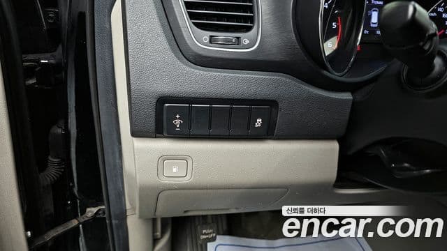 Kia The / новый New Carnival Luxury, 2020 12