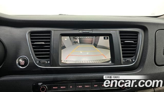 Kia The / новый New Carnival Luxury, 2020 16