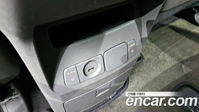 Kia The / новый New Carnival Luxury, 2020 19